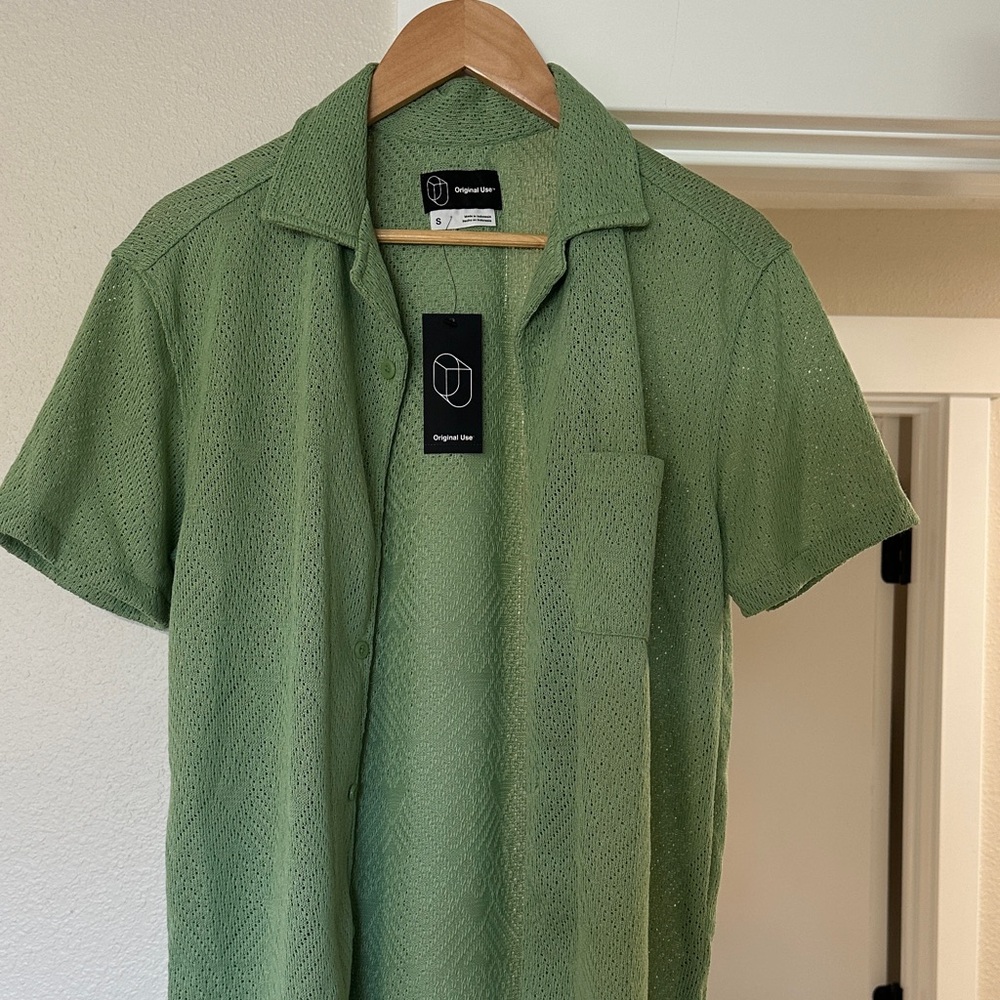 Green Lightweight Knit Button Down, NWT